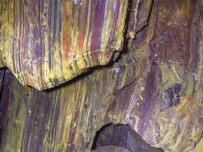 غار رنگین کمان